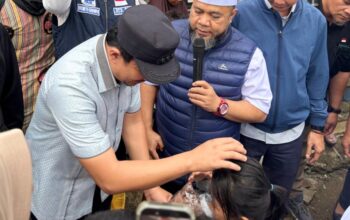 Diantara Puing Dan Harapan: Bupati BU Menyapa Luka Sumatera